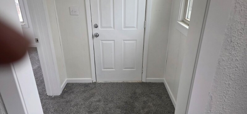 Building Photo - 1831 S Westmoreland Ave