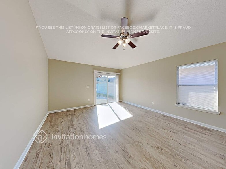 Building Photo - 3636 Live Oak Hollow Dr