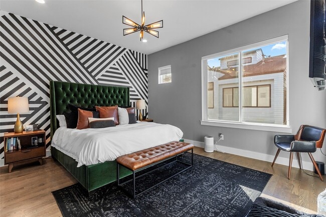 Building Photo - 2104 Dennis St