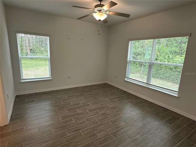 Building Photo - 37 Ullman Pl