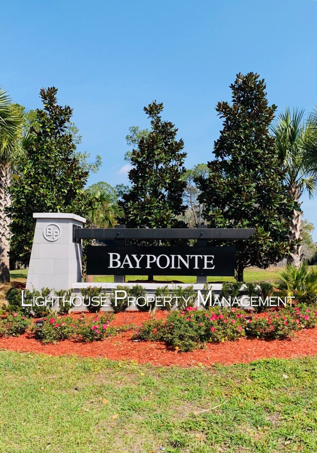 Building Photo - Modern Townhome in Baymeadows! Built in 2021!