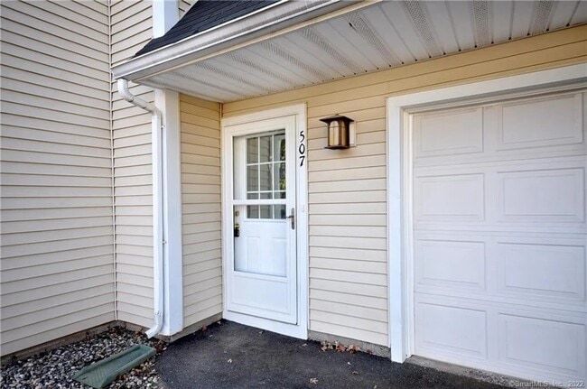 Building Photo - 507 Carlton Ln