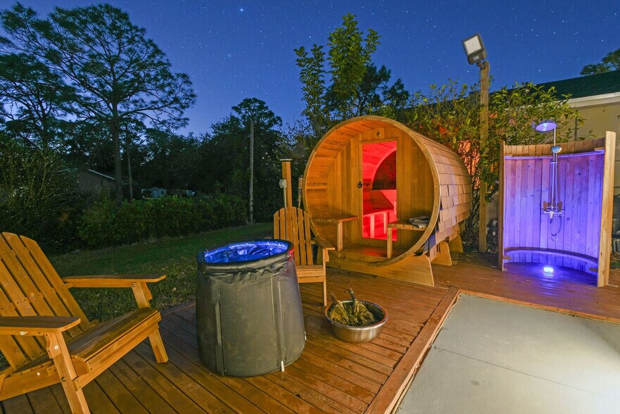 Building Photo - 13014 46th Ct N