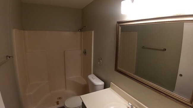 Building Photo - 510 E Avenue Q2