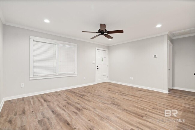 Building Photo - 517 Horton Ln