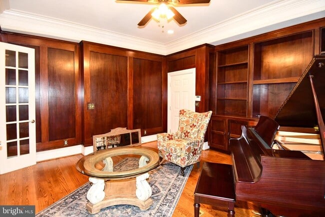 Building Photo - 7104 Old Dominion Dr