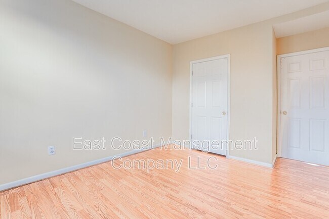 Building Photo - 1502 E Baltimore St