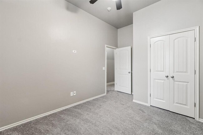 Building Photo - 4925 NW 164th Terrace