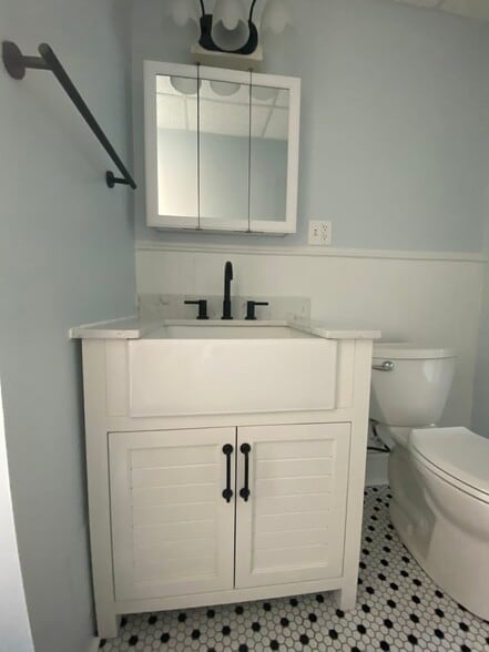 Building Photo - 71 Arsenal St