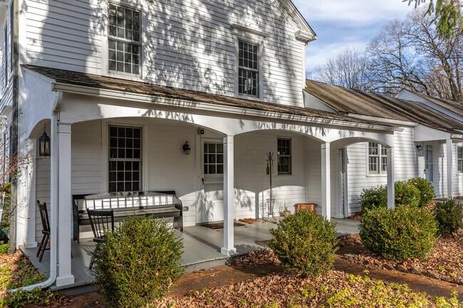 Building Photo - 18 Sharon Mountain Rd