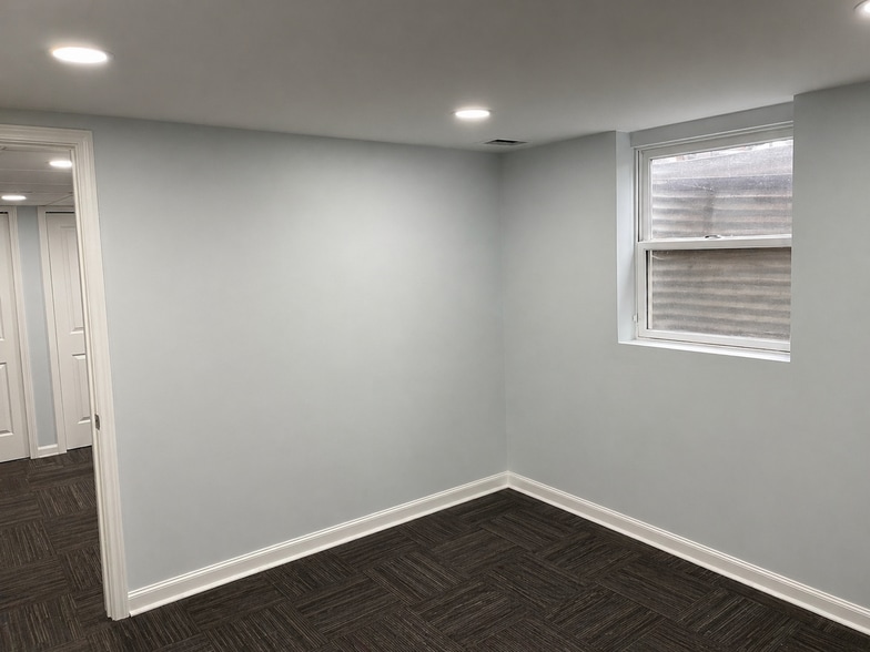 Basement office room 10x11 - 901 Kirts Blvd