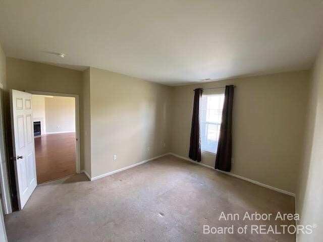 Building Photo - 3254 Primrose Ln