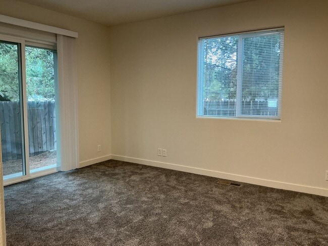 Building Photo - 16662 Shaw Pine Ct