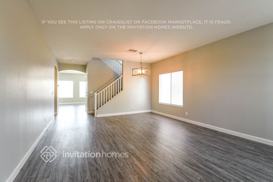 Building Photo - 3841 W Rushmore Dr