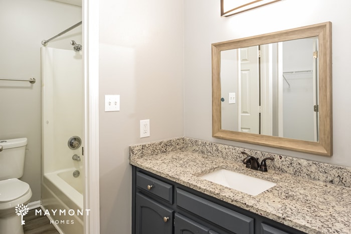 Building Photo - 13905 SW Clovis Cir