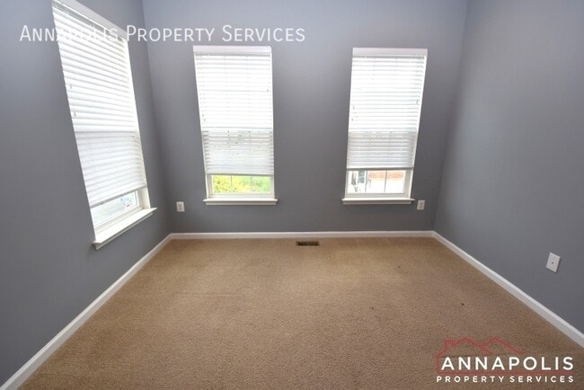 Building Photo - 7736 Cresap Ln