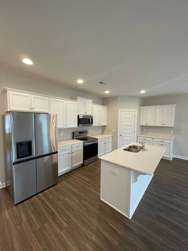 Building Photo - Home for Rent in Calera, AL!!! Available to View Now!!!