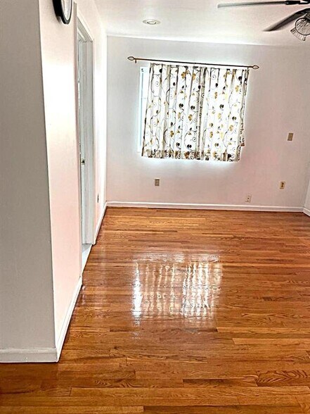 Bedroom - 919 Paterson Plank Rd
