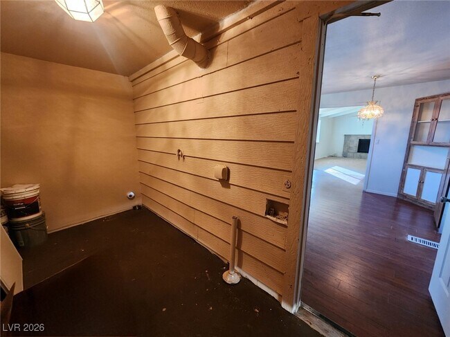 Building Photo - 2640 Tough Girl Rd