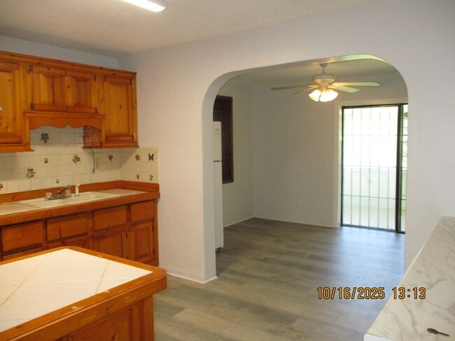 Building Photo - Charming 3 bedroom 2 bathroom Holly Hill