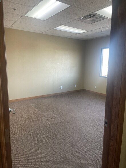 Building Photo - 4681 W 20th St