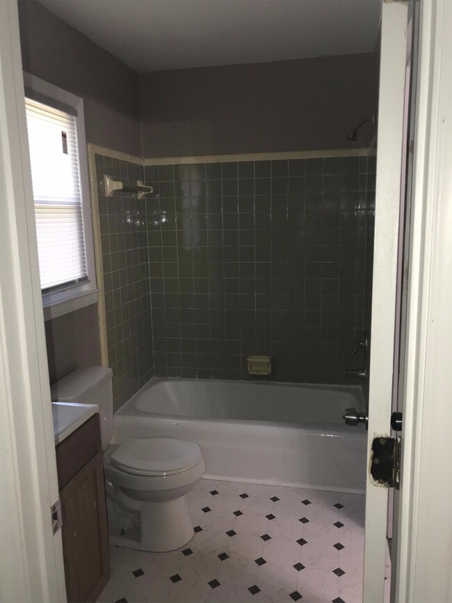 Building Photo - 5218 Madonna Dr