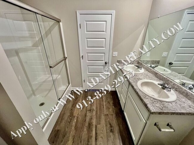 Building Photo - Brand NEW!! Spacious 4 Bed 2 Bath Home in Gardner-Coming Soon!!