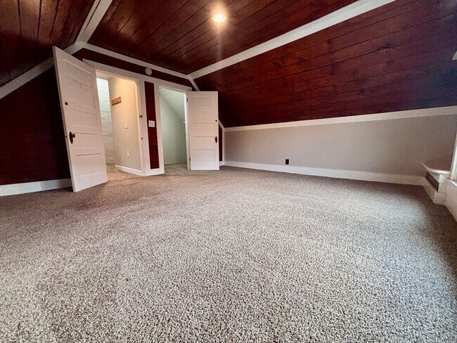 Building Photo - NW 21st