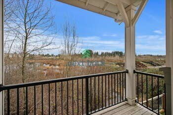 Building Photo - 4 BED & 3.5 SINGLE FAMILY HOUSE FOR RENT