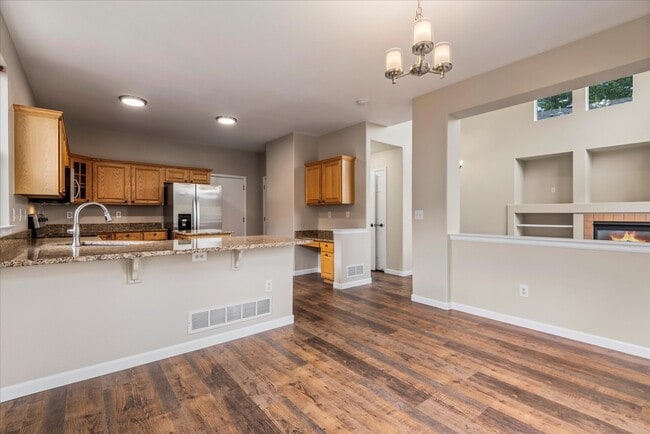 Building Photo - 10147 S Cherryhurst Ln