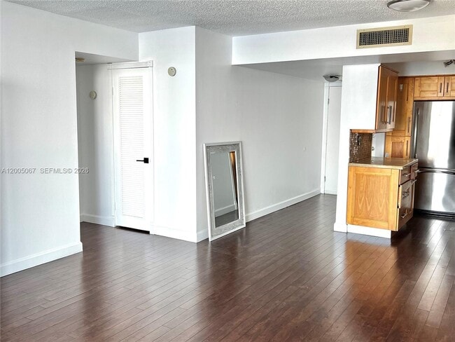 Building Photo - 2841 NE 163rd St