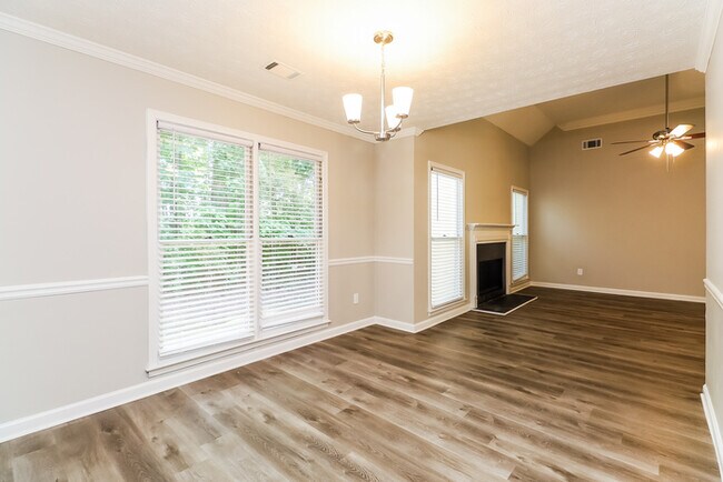 Building Photo - 25 Fairhaven Ct