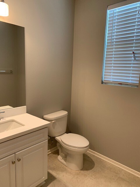 Building Photo - NEW HAVEN COMMUNITY - AVAILABLE NOW 2+2.5 ...