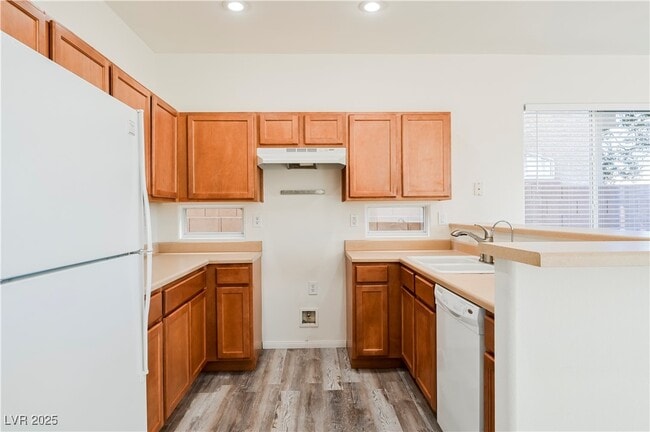 Building Photo - 7204 Rolling Shore Ct