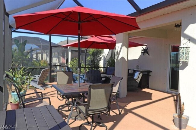 Building Photo - 3500 Acapulco Cir