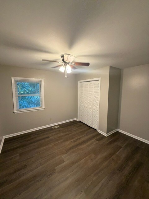 Building Photo - 206 Cambridge Ct