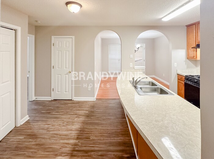 Building Photo - 4830 Buckeye Pl