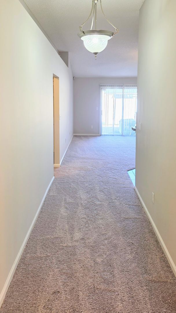 Building Photo - Cosey Cul-De-Sac Living in the Desirable Foxchase Community!