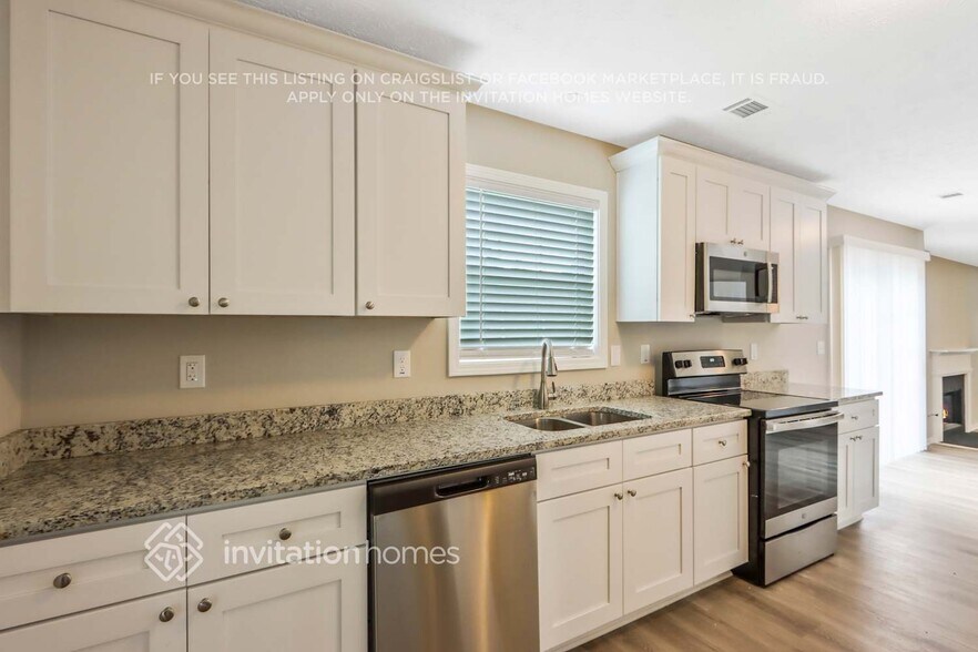 Building Photo - 2170 Harmony Lakes Cir