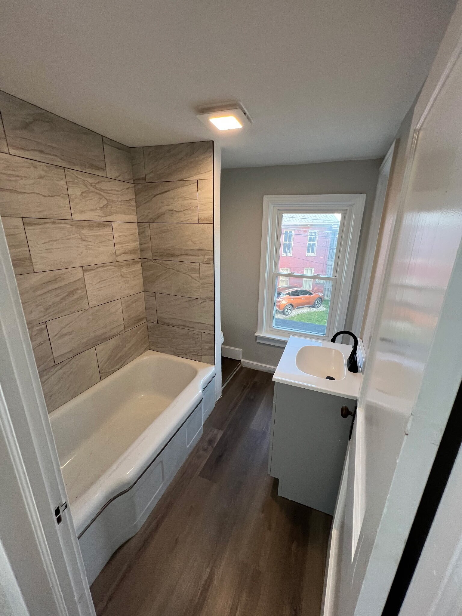 Building Photo - 24 Cleveland Ave