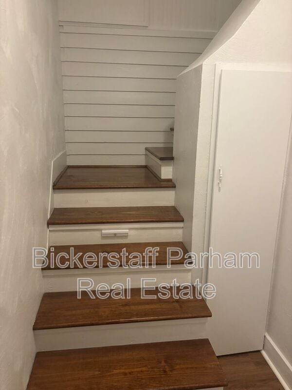 Building Photo - 1821 17th Ave