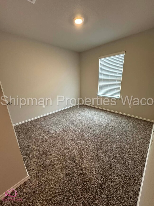 Building Photo - 7105 Canadian Dr