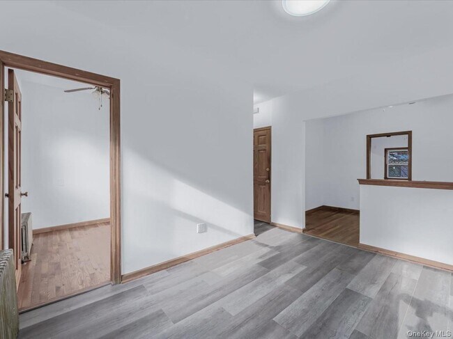 Building Photo - 196 Withers St