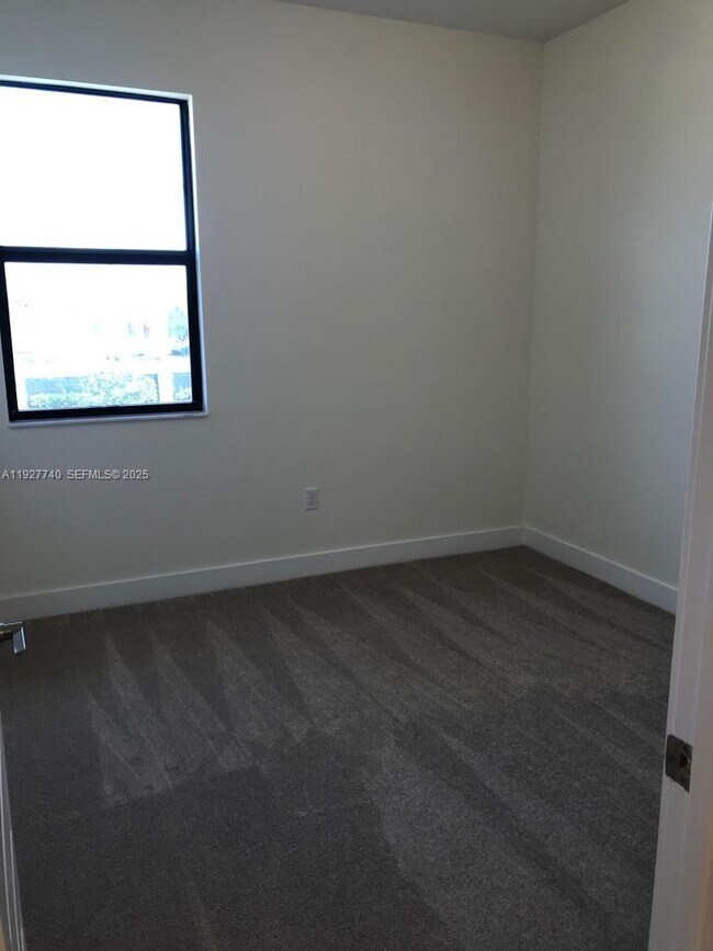 Building Photo - 10431 NW 82nd St