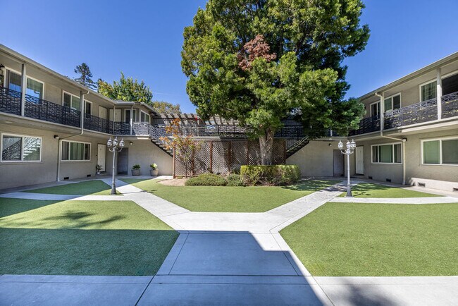 Building Photo - 1235 Leigh Apartments