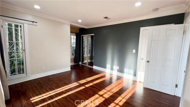 Building Photo - 5106 Crenshaw Blvd