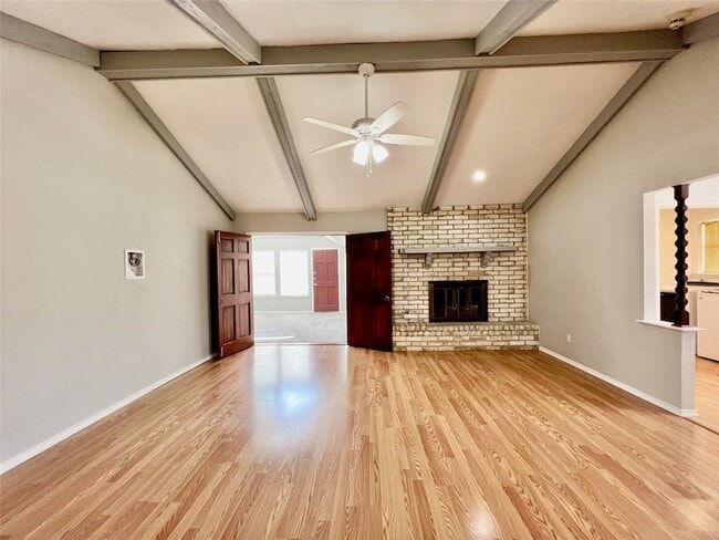 Building Photo - 2732 Parkhaven Dr
