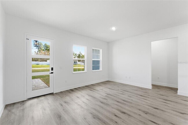 Building Photo - 2600 SW 146th Pl Rd