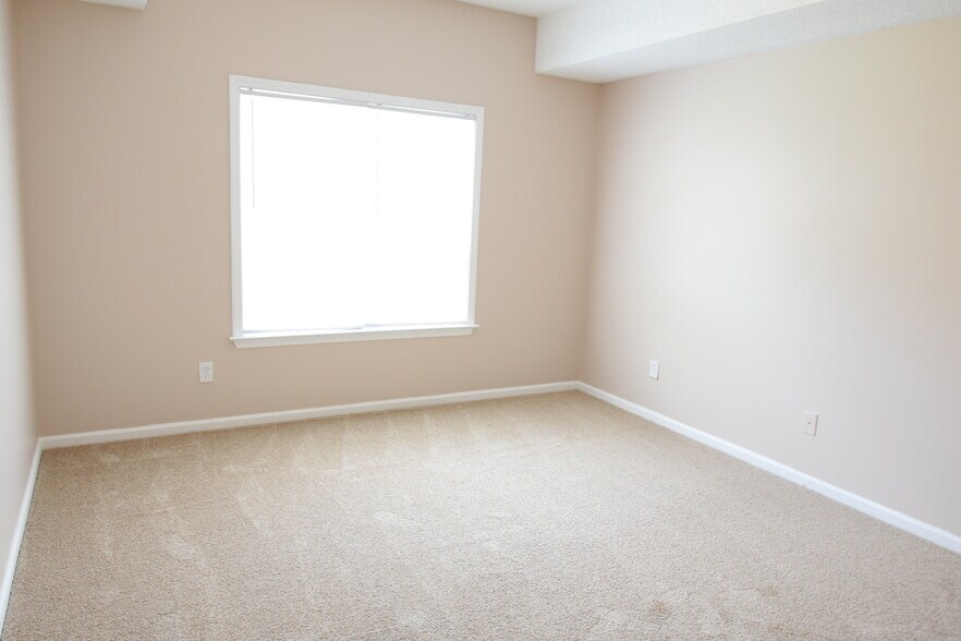 Building Photo - 4610 McClelland Dr