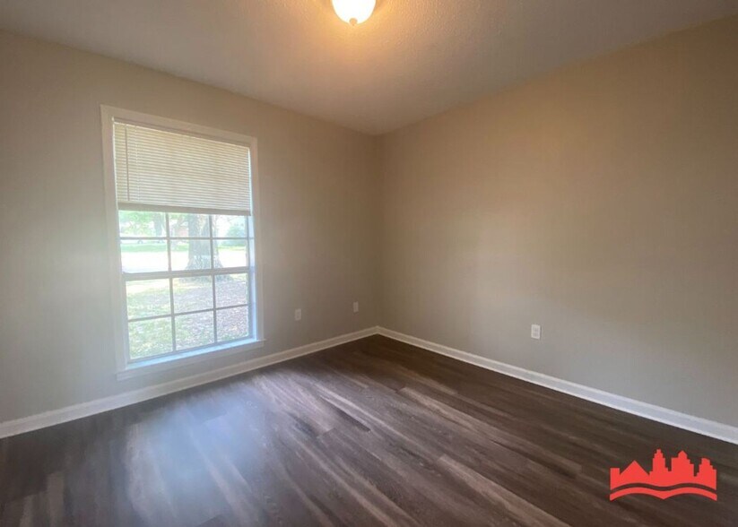 Building Photo - 8743 Greenbrook Pkwy
